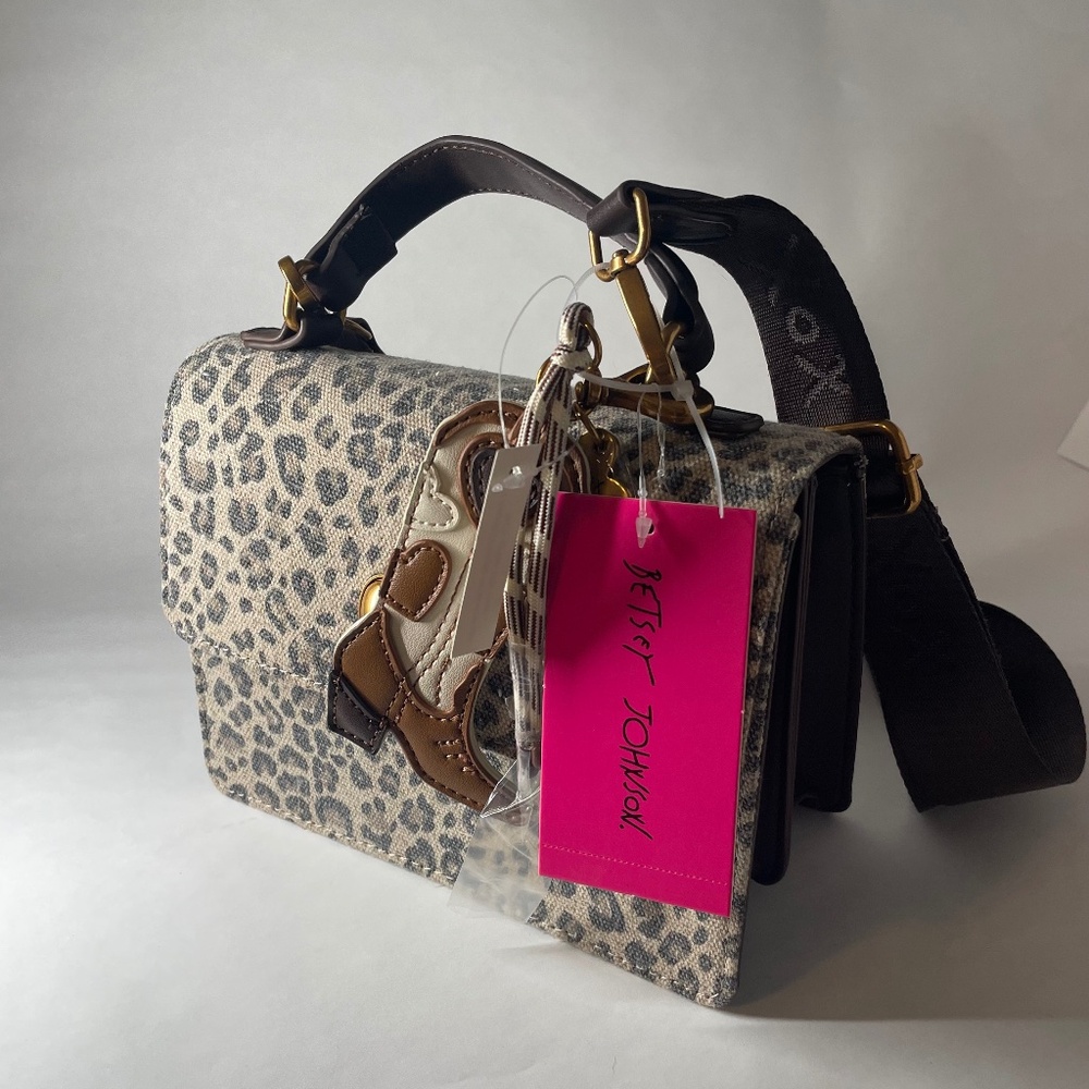 Betsey Johnson Leopard Print Crossbody Bag Cowboy Boot Charm New with Tag VIRAL - Picture 2 of 9